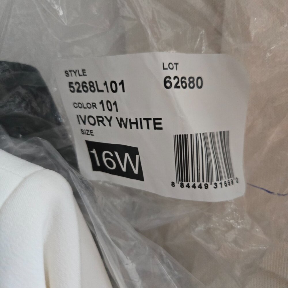 Womens Tahari Ivory Blazer - Size 16W - NWT - Picture 3 of 5